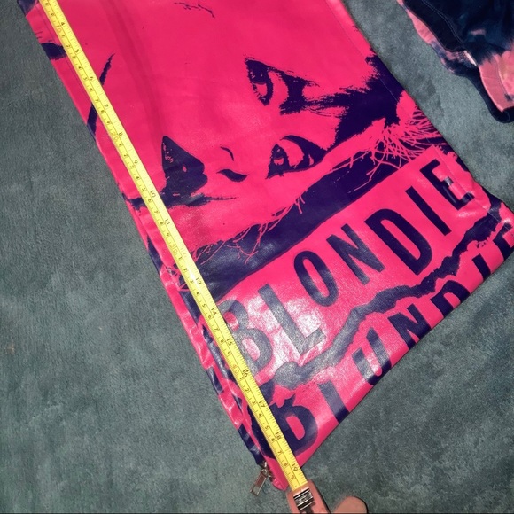 ❌SOLD❌Glamhead Blondie Vinyl Mini Skirt Med Pink - Picture 14 of 16